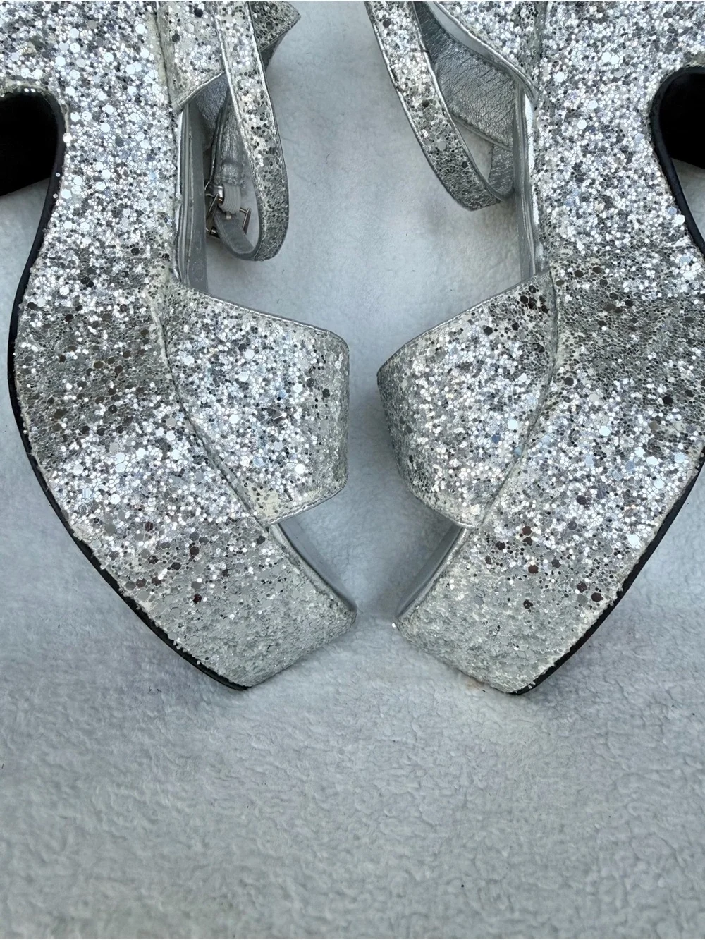Olivia Miller Women's Silver Glitter Capricorn Platform Heels Size 9